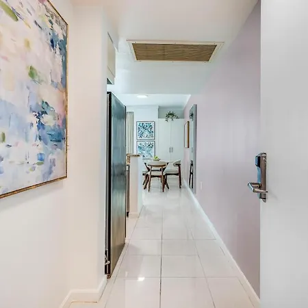 Bay View Beauty 1 Bedroom Condo In Coconut Grove Parking Included